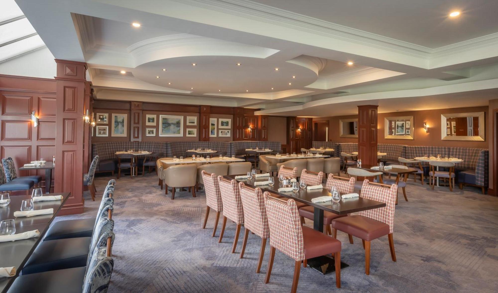 Slieve Russell Hotel Балликоннелл Экстерьер фото